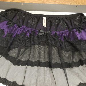 Gorgeous Black and Purple Cacique Lace Skirt 14/20